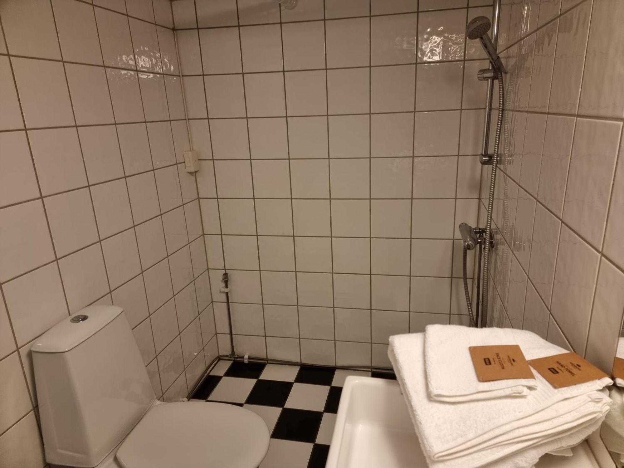 Kjellerleilighet Egen Inngang. Stange Exteriér fotografie