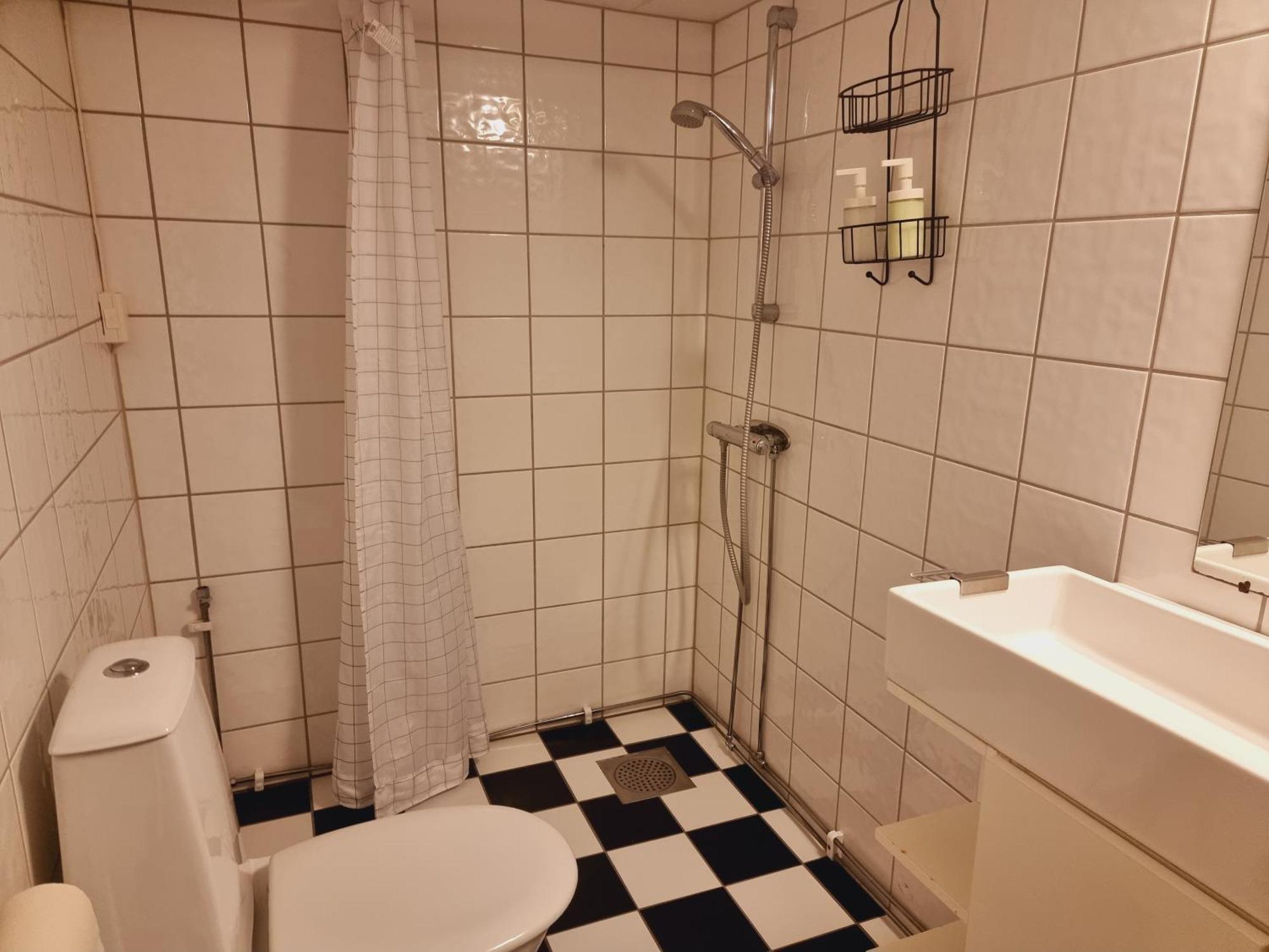 Kjellerleilighet Egen Inngang. Stange Exteriér fotografie