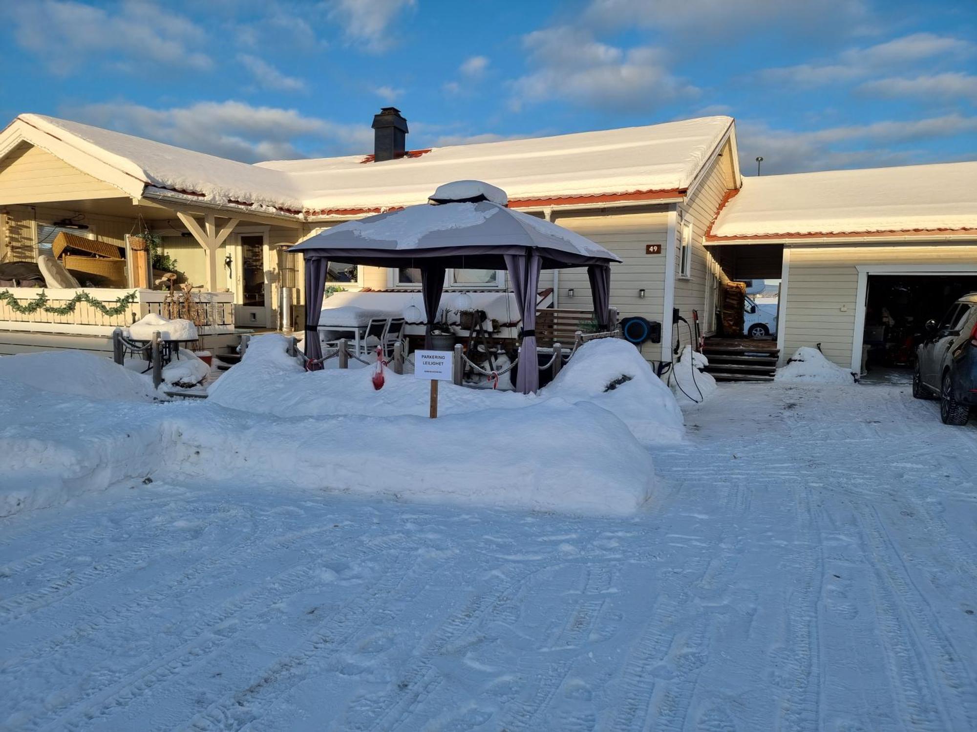 Kjellerleilighet Egen Inngang. Stange Exteriér fotografie
