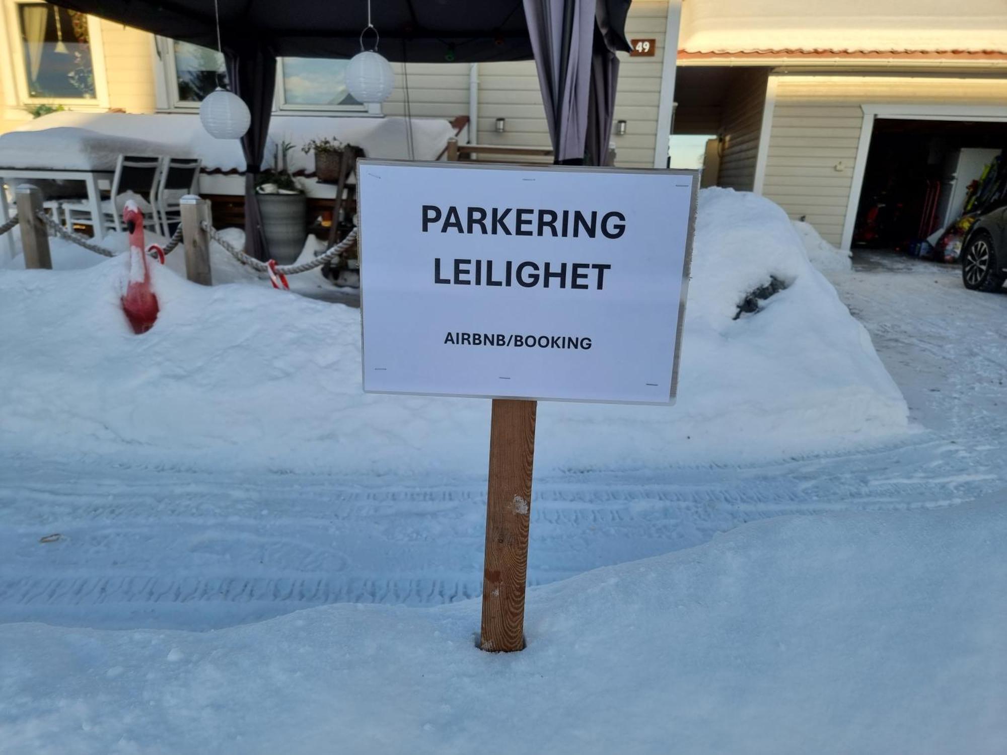 Kjellerleilighet Egen Inngang. Stange Exteriér fotografie